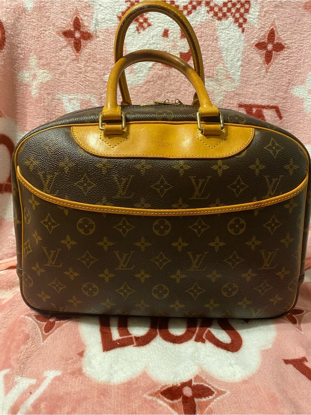 Authentic Louis Vuitton Deauville